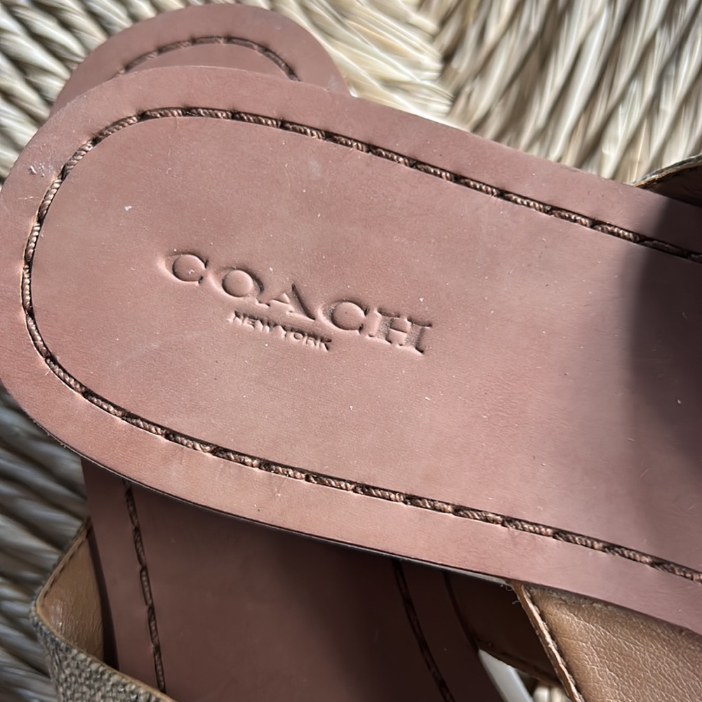 Coach Thongs - Picture 2 of 12